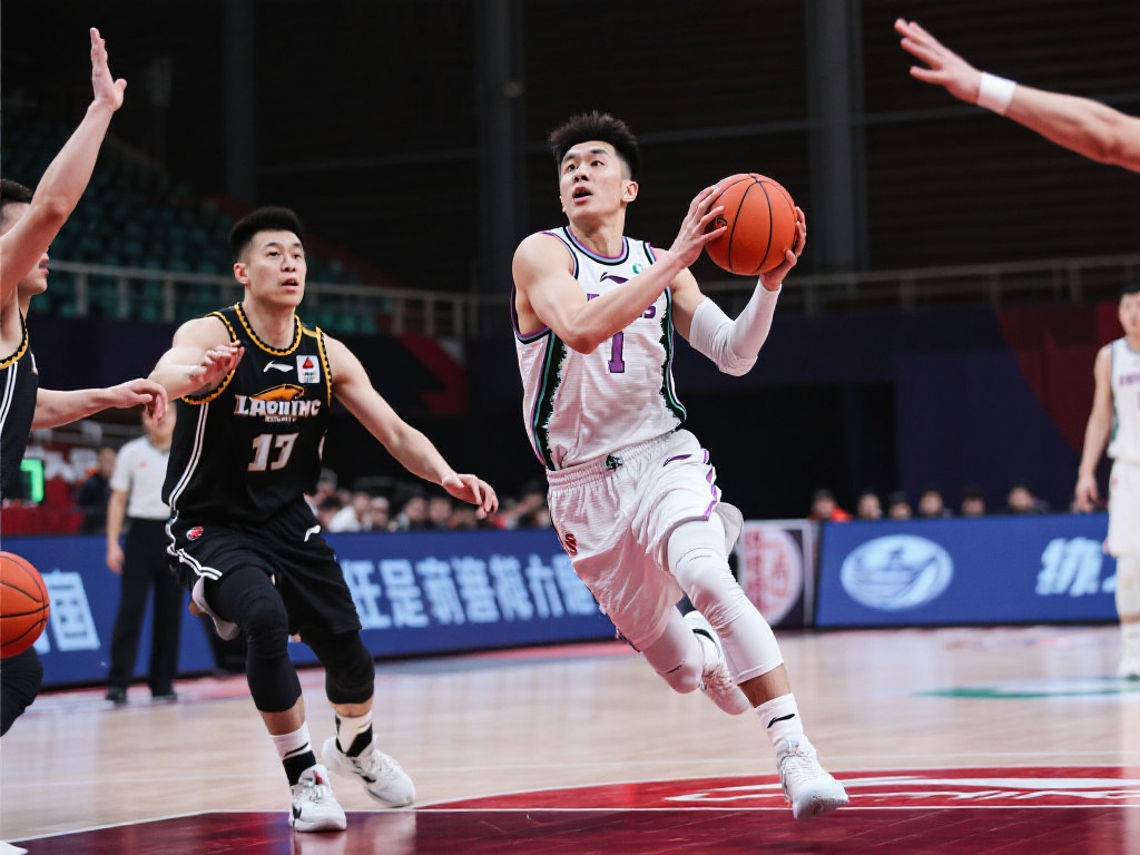 整个更衣室 整个更衣室